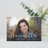 Foto Elegante Script Abschluss Ankündigung (Stehend Vorderseite)