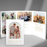 Foto-Familienjahr im Überblick Goldtypografie Dreifach Gefaltete Urlaubskarte<br><div class="desc">Moderne stilvolle minimalistische Weihnachtsgebäck Gold Gesegnete Typografie Familienjahr im Review 8 Foto Collage Gallery (Bogenform Foto   in 7 Bildern) dreimal Urlaubskarten Vorlage mit Ihrem personalisierten Text.</div>
