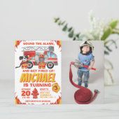 Foto-Feuerwehrauto Geburtstagsparty Einladung (Stehend Vorderseite)