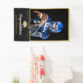 Foto Football-Spieler gratulieren Absolvent Banner (Insitu)