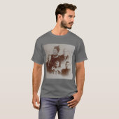 Foto für antike Collage T-Shirt (Vorne ganz)