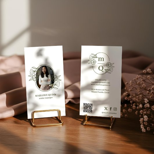 Foto für das Logo "Floral Botanical Monogram Wappe Visitenkarte