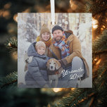 Foto für Familienurlaub Ornament Aus Glas<br><div class="desc">Foto mit bearbeitbarem Text. Crop und verkleinern Sie Ihr Foto,  um die Form Anzug. Wählen Sie einen beliebigen Ornament-Stil</div>