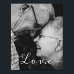 Foto für Liebe Poster<br><div class="desc">Liebe in weißem Text über Ihr Foto; Foto von Lotte Meijer unter Unpslash.com</div>