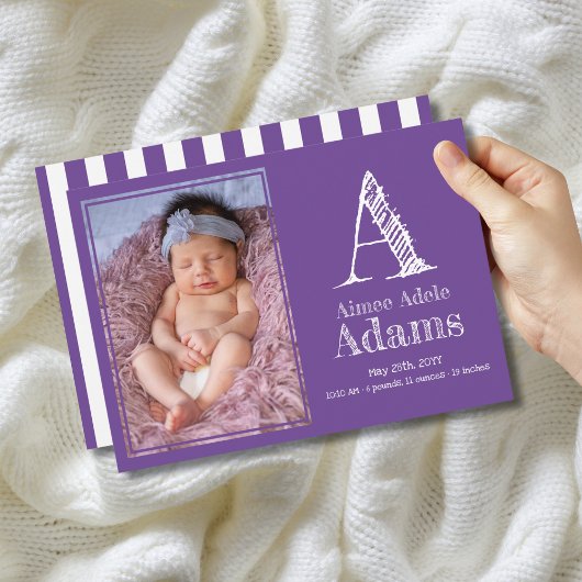 Foto für moderne Lila Monogram-Geburtsstaten Ankündigung