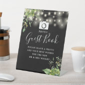 Foto Gästebuch Grün Schwarz und Weiß Hochzeit Sockelschild (In SItu)