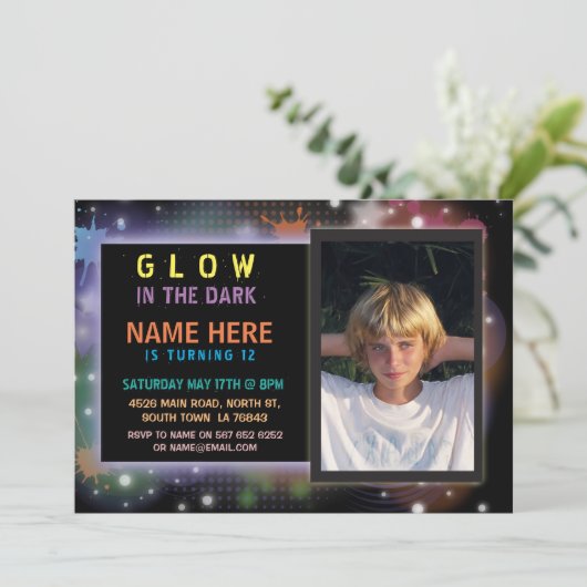 Foto glüht in der Dunklen Geburt Einladung (Stehend Vorderseite)
