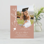 Foto Graduation Party Modernes, elegantes Skript Einladung (Stehend Vorderseite)