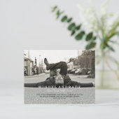 Foto-Graduierungsparty Boys Moderne Einladungspostkarte (Stehend Vorderseite)