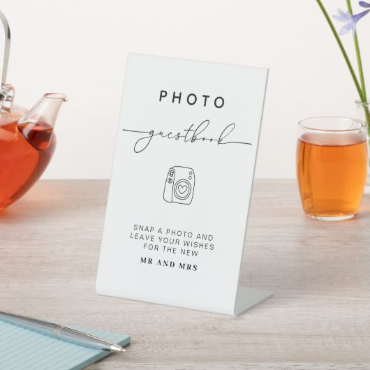 Foto Guestbook | Modernes Minimalistisches Hochzei Sockelschild (In SItu)