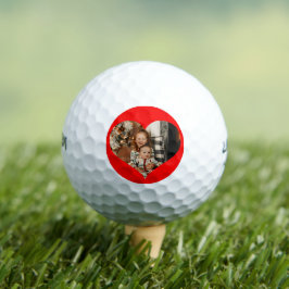 Foto Herzform auf rotem Hintergrund Golfball