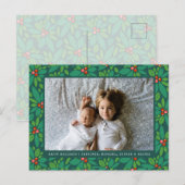 FOTO HOLIDAY CARD | Christmas Red & Green Holly Feiertagspostkarte (Vorne/Hinten)