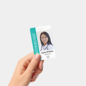 FOTO-ID des Arztes im Krankenhaus Ausweis (Handheld)