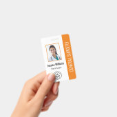 FOTO-ID des Arztes im Krankenhaus Ausweis (Handheld)