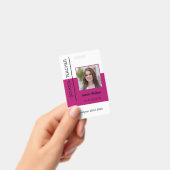 Foto-ID des Lehrers oder Schülers dunkelrosa Ausweis (Handheld)