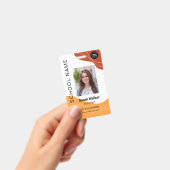 Foto-ID eines Mitarbeiters oder Studenten gelb Ausweis (Handheld)