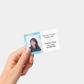 Foto-ID für blaugelbe Mitarbeiter Ausweis (Handheld)