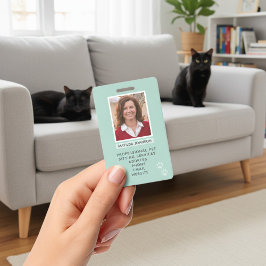 Foto-Identifizierungszeichen auf dem Schreibtisch  Ausweis