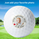 Foto Ihrer Nachricht Golfball<br><div class="desc">Es sollte keine Frage sein, dass Golf definitiv mehr ist als nur ein Spiel - daher ist es besonders angebracht, ein Foto und eine Botschaft zu haben, die inspiriere. Schreiben Sie Ihre Nachricht und das Datum — und dann personalisieren Sie zusätzlich mit dem Foto. Das ist ein wunderbares Geschenk zu...</div>