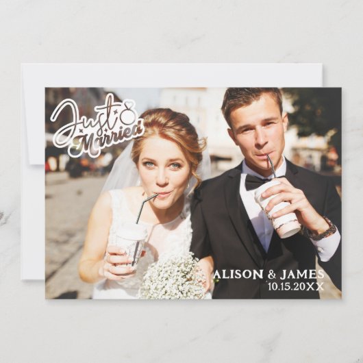 Foto Just Married Modern Script Heart Wedding Ankündigung (Vorderseite)