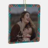 Foto Kariert Newlywed Foto Wilson Tartan Weihnacht Keramikornament (Rechts)