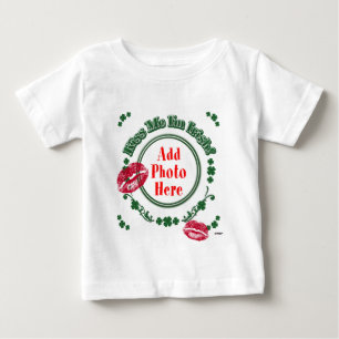 FOTO Kiss Me I'm Irish - Green Circle Kiss Mark Baby T-shirt