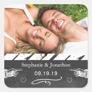 Foto-Kreidetafel-Hochzeit-Speichern-Sie-das-Datum- Quadratischer Aufkleber