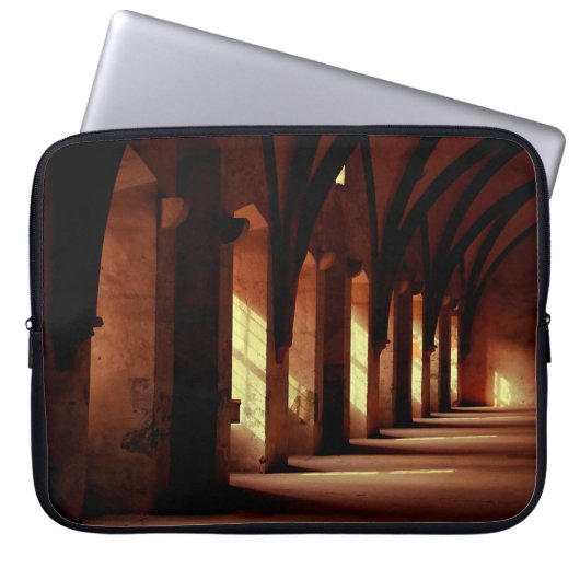 Foto leerer Gänge Laptopschutzhülle (Vorderseite)