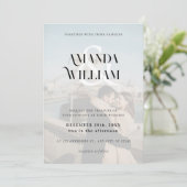Foto Minimal Schwarz und Weiß Einfache Hochzeit Einladung (Stehend Vorderseite)