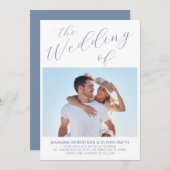 Foto Minimalistisch Dusty Blue Script Wedding Einladung (Vorne/Hinten)