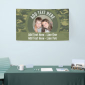 Foto mit Camouflage Green und benutzerdefiniertem  Banner (Messeveranstaltung)