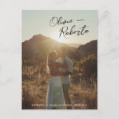 Foto mit lässiger Handschrift Save the Date Postka Ankündigungspostkarte (Vorderseite)