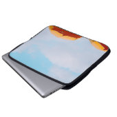 Foto mit Liegestühlen und Sonnenschirm Laptopschutzhülle (Vorne Knopf)