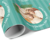 Foto mit Whimsical Holiday Berry Illustration Geschenkpapier (Rolleneckpunkt)