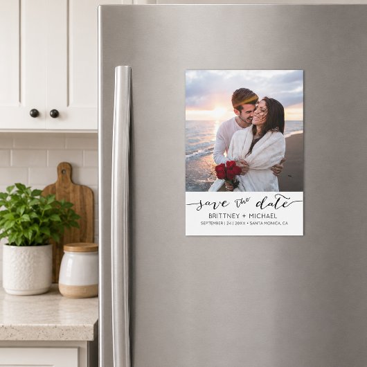 Foto Modern White Save the Date Magneteinladung