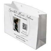 Foto Moderner Friseursalon Kleinunternehmen QR-Cod Große Geschenktüte (Rückseite Schrägansicht)