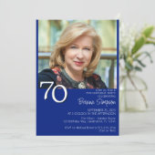 Foto Modernes Minimalistisches Royal Blue 70. Gebu Einladung (Stehend Vorderseite)