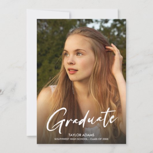 Foto Modernes Script Blue Cap Party Abschluss Einladung (Vorderseite)