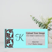Foto Monogram Chocolate Aquamarin Rack Card Temple (Stehend Vorderseite)