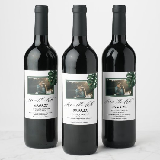 Foto Monstera Tropical Palm Leaf Save the Date Weinetikett (Flaschen)
