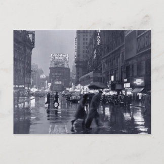 Foto: NYC der 40er Jahre im Regen Postkarte