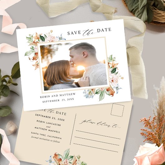 Foto Postcard Earthy Blooms und Beige Wedding Postkarte