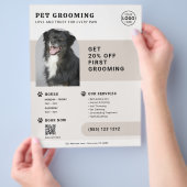 Foto QR Code Brown Flyer (Hand)