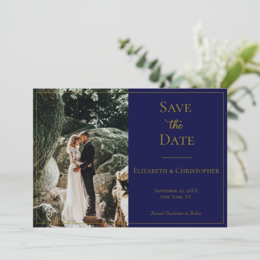Foto QR Code Navy Blue Gold Elegante Hochzeit Save The Date (Stehend Vorderseite)