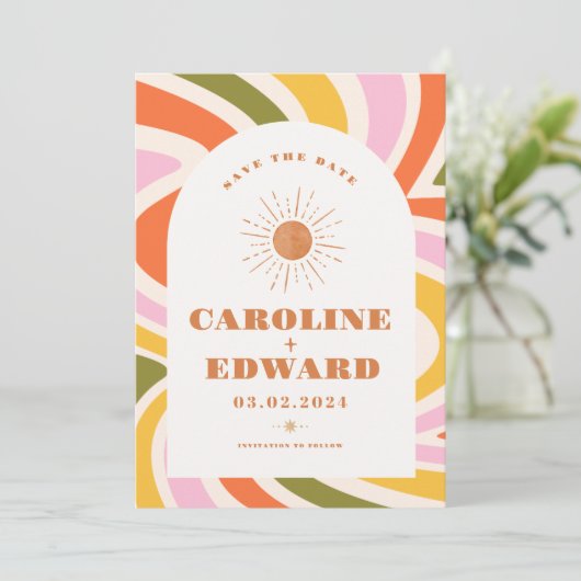 Foto Rainbow Wavy Groovy Save the Date Qr Code (Stehend Vorderseite)