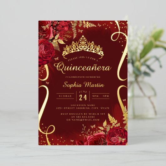 Foto Red Gold Floral Scroll Quinceanera Folieneinladung (Stehend vorne)