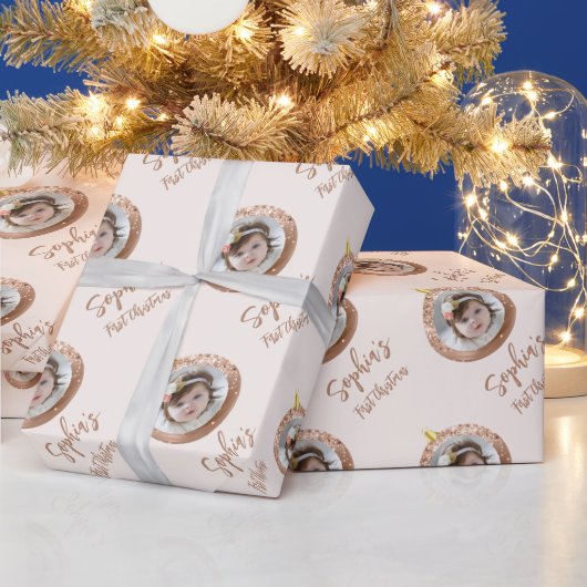 Foto Rose Gold Blush Baby's First Christmas Geschenkpapier (Feiertage)