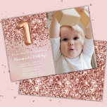 Foto Rose Gold Kids Girl 1. Geburtstag Party Einladung<br><div class="desc">Foto elegante Rose Gold 1. Geburtstagsfeier Party Einladung für ein 1-jähriges Mädchen mit elegantem Drehbuch und lustigen Folienballons.</div>