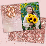 Foto Rose Gold Kids Girl 8. Geburtstagsparty Einladung<br><div class="desc">Foto Rose Gold 8. Geburtstagsfeier Einladung für ein 8-jähriges Mädchen mit elegantem Drehbuch und lustigen Ballons.</div>
