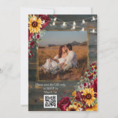 Foto Rustische Rose und Aster QR Code Hochzeit Einladung (Rückseite)